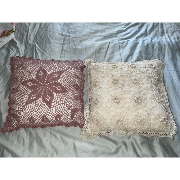 Vintage crochet boho cottage accent pillow pillowcase lot, farmhouse bedding - Picture 2 of 12